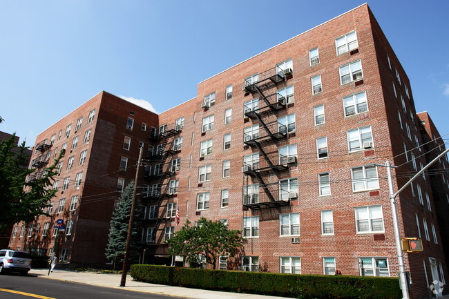 Emily Towers - Apartments in Flushing, NY | Apartments.com