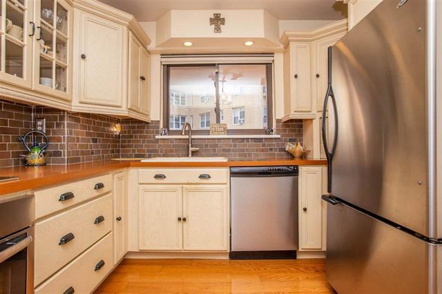 Foto principal - 8800 Boulevard East