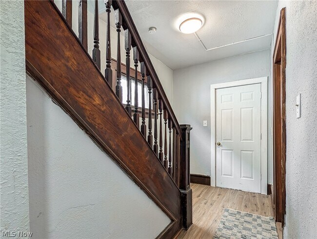 Foto del edificio - 1268 Pondview Ave