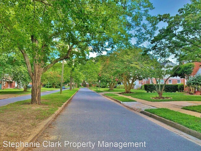 Foto del edificio - 3 br, 2 bath House - 218 Glen Echo Drive
