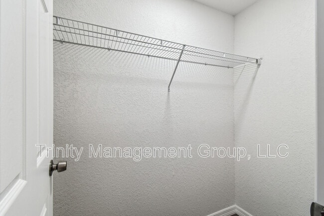 Building Photo - 10033 Brunswick Ln