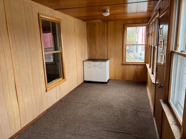 Building Photo - 53 Bullen St