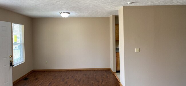 Building Photo - 2224 Whittier St 3BR/1BA (Middletown)