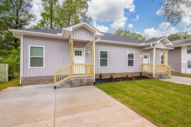 Foto del edificio - 5703 Valley Dr