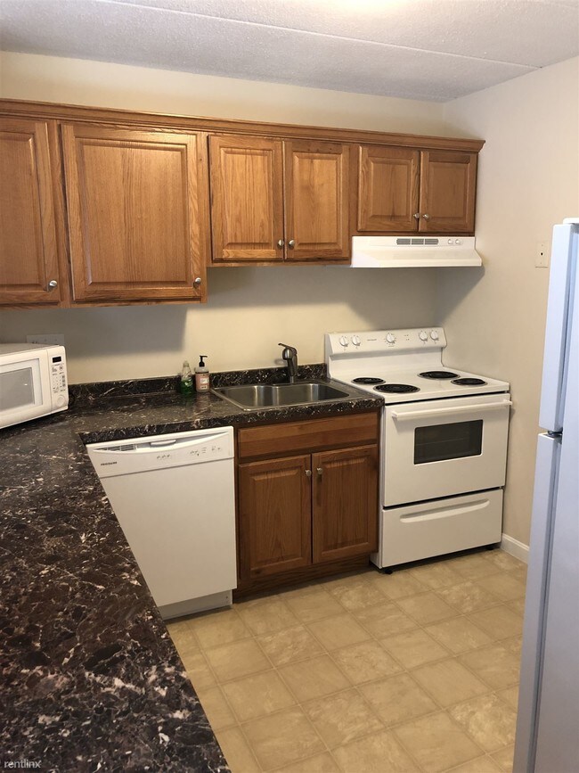 Building Photo - 2 br, 1 bath Apartment - 1011 Main St
