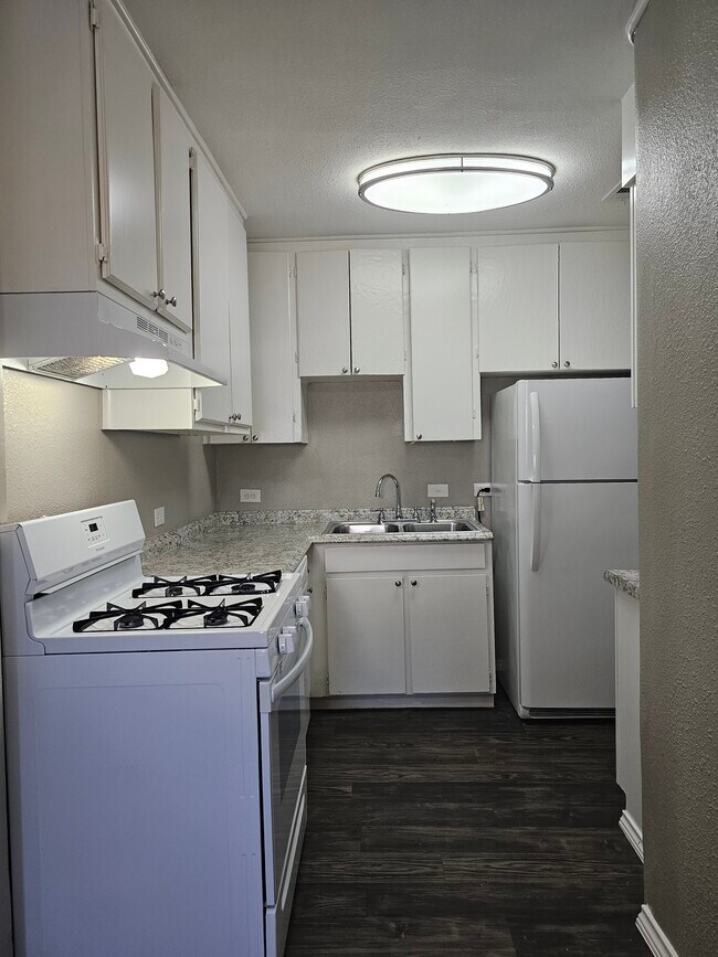 Cocina - 10126 Kilarney Dr