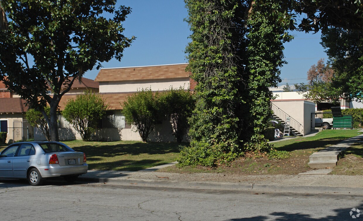 Foto principal - 741 Ivory Ln