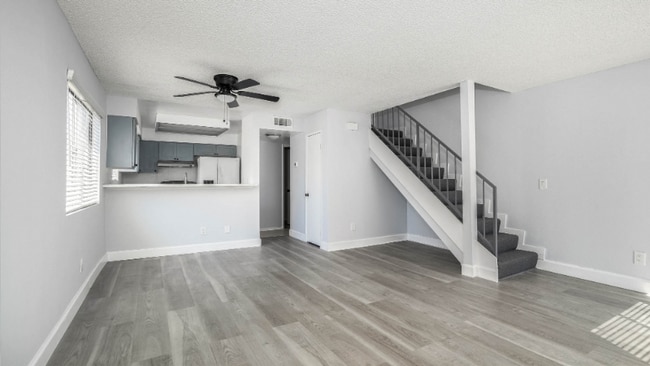 Building Photo - 1444 W 227th St