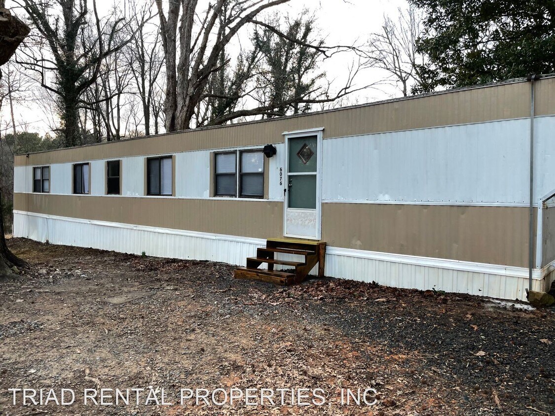 Primary Photo - 3 br, 2 bath House - 6076 SUSAN DR