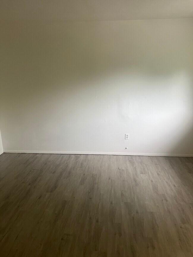 Foto del edificio - 1215 Thurber St