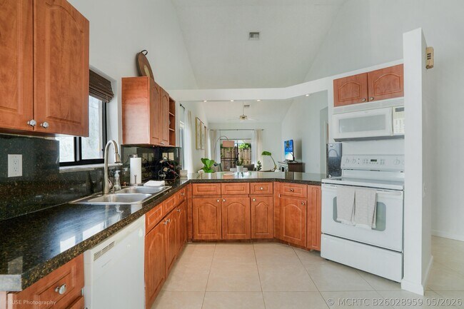 Building Photo - 21712 Wapford Way