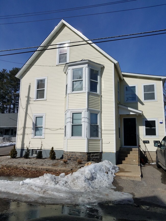 46 Stone St, Concord, NH 03301 Townhouse for Rent in Concord, NH