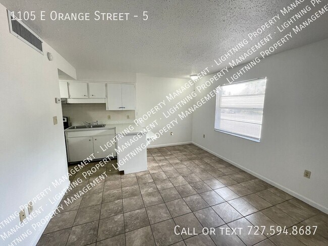 Foto del edificio - 1105 E Orange St