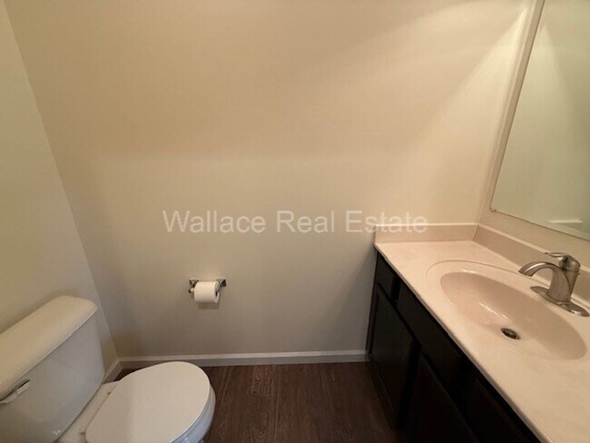 Foto del edificio - WEST KNOX CEDAR BLUFF AREA 2 BEDROOM 2.5 BATH TOWNHOUSE