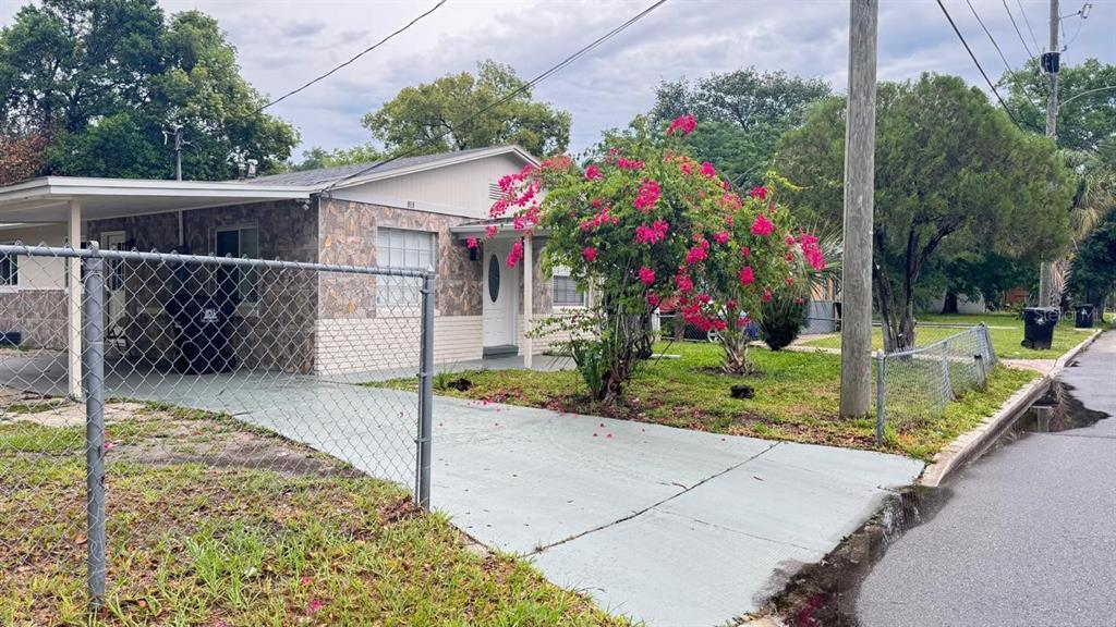 Foto principal - 919 Colyer St