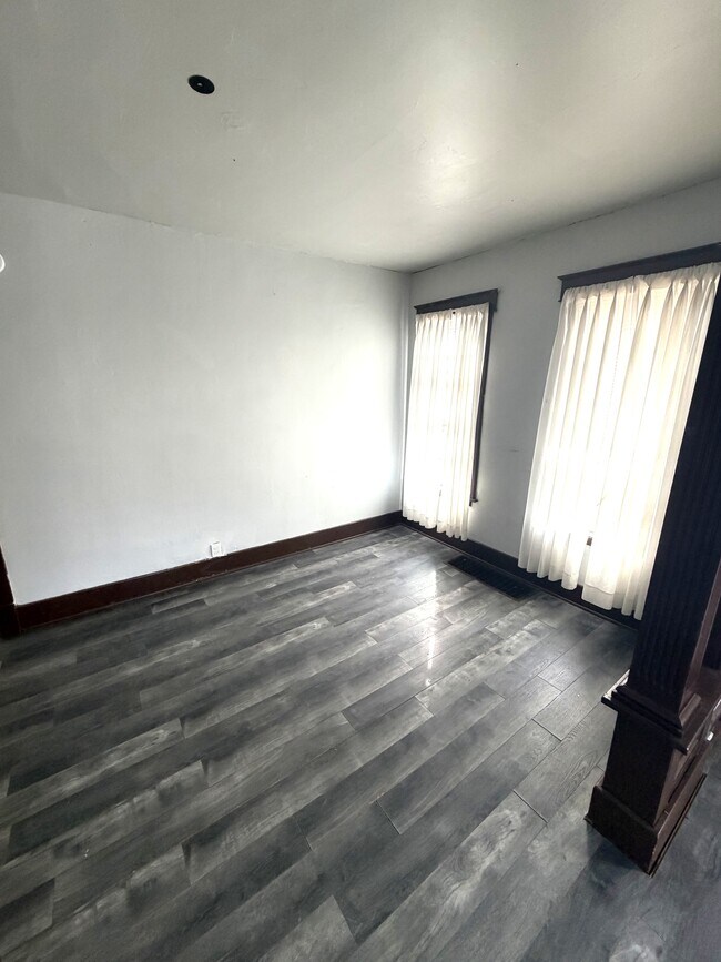Foto del edificio - 2825 Raspberry St