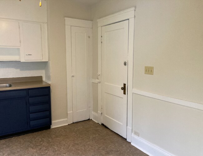 Foto del edificio - 2808 E 124th St