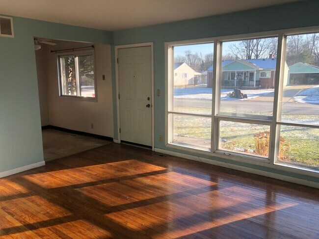 Foto del edificio - 1223 Duncan Ave