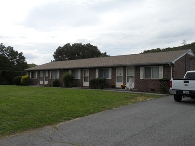 Primary Photo - 2703 Watauga Rd