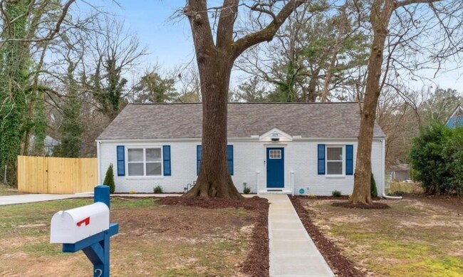 Building Photo - 2074 Arlington Cir NW