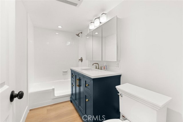 Building Photo - 709 13th St