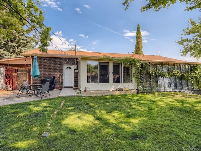 Foto del edificio - 12472 W Mississippi Ave