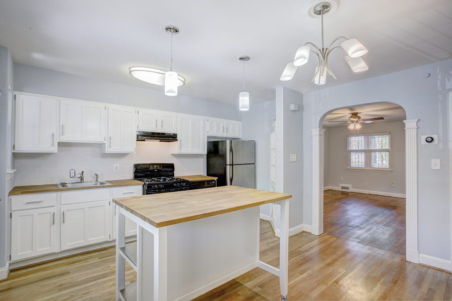 Foto principal - Bright in Brentwood! Parking included!