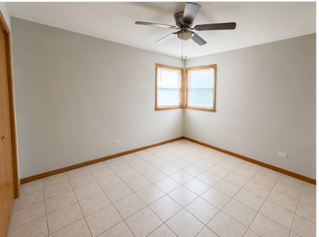 Foto del edificio - 8039 W Grand Ave