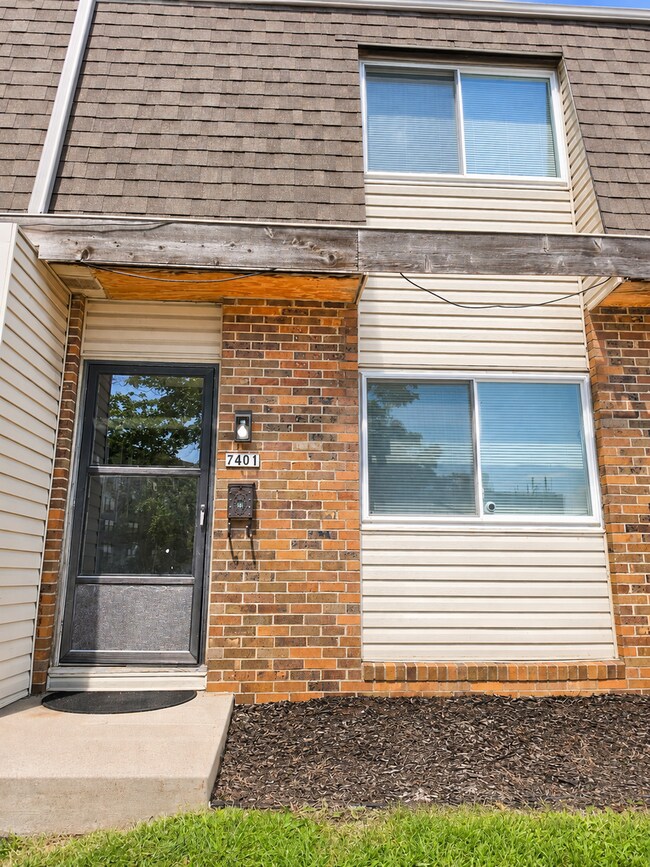 Foto del edificio - 7401 Ames Cir