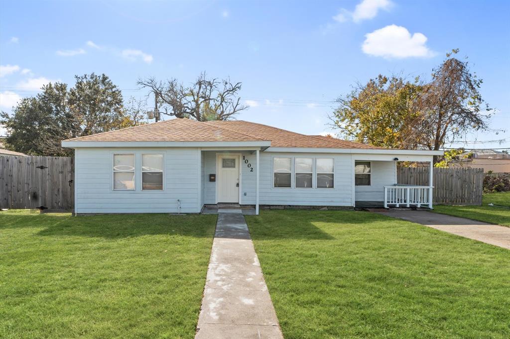 Foto principal - 1002 Sally Anne Dr