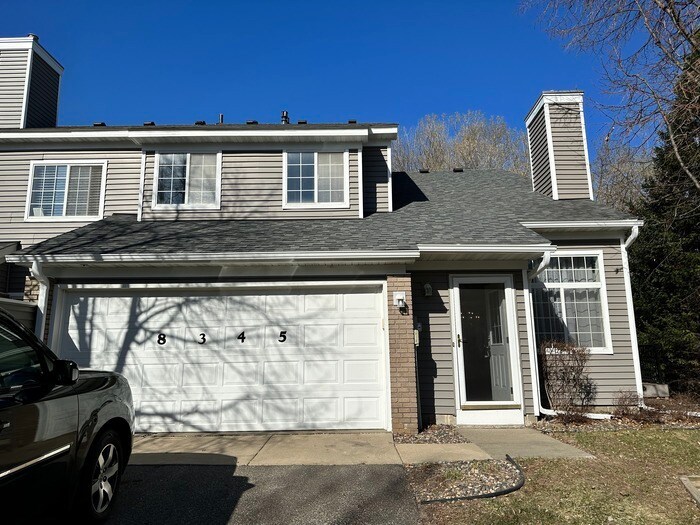 8345 Corcoran Cir, Inver Grove Heights, MN 55076 Townhome Rentals in Inver Grove Heights MN