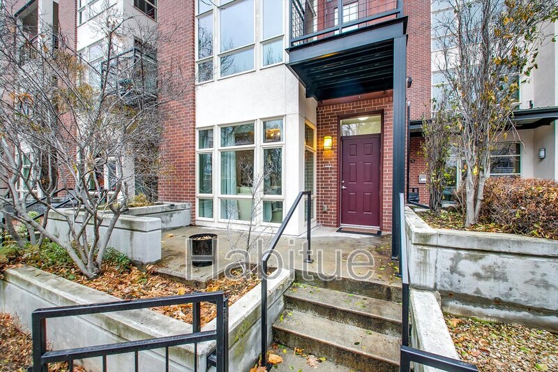 Primary Photo - 412 S 13th St