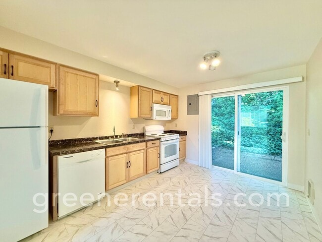Building Photo - 2-Bedroom 1.5-Bathroom Condo in West Olympia