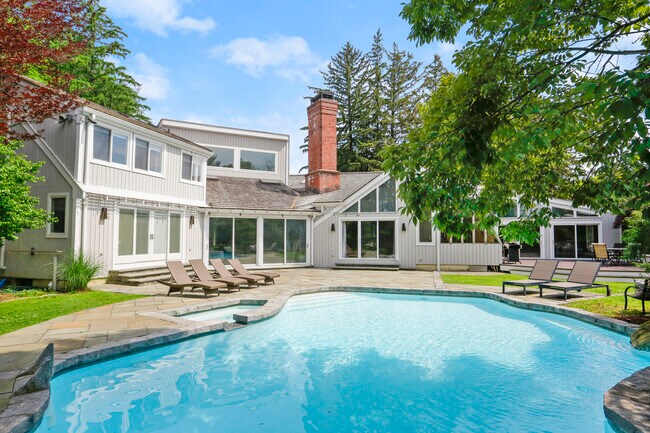 Foto del edificio - 6 Reynwood Manor