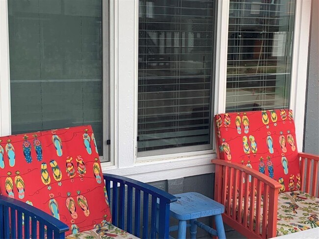 Foto del edificio - 13123 Gulf Beach Dr