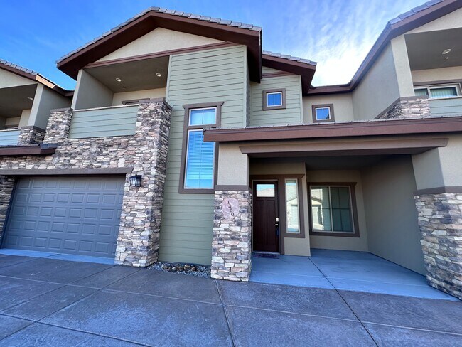 Building Photo - 1350 River Boat Dr