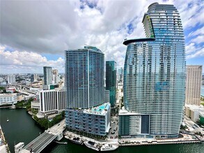 Building Photo - 465 Brickell Ave
