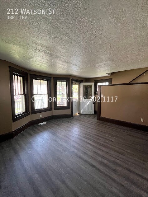 Building Photo - 212 Watson St