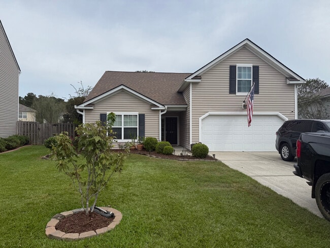 Building Photo - 610 Parkwood Dr