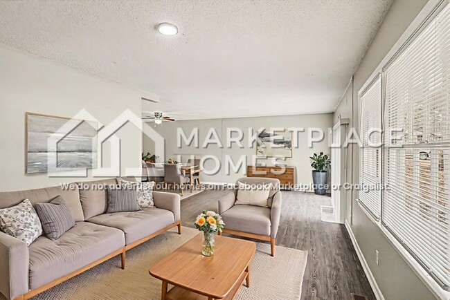 Foto del edificio - 8219 Sussex Dr