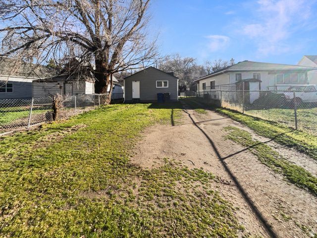 Building Photo - 2865 Pingree Ave E