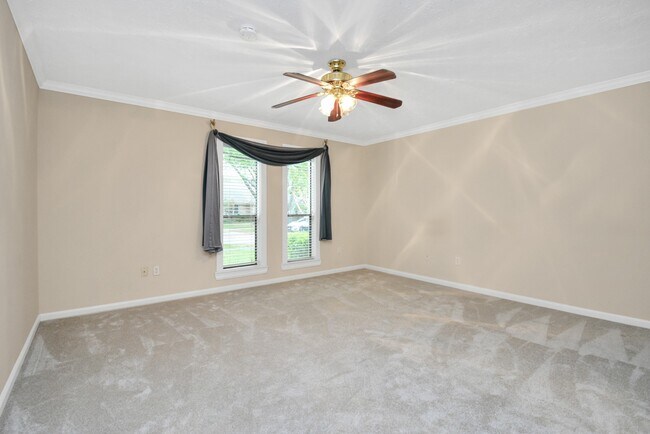 Foto del edificio - 2818 Colonial Dr