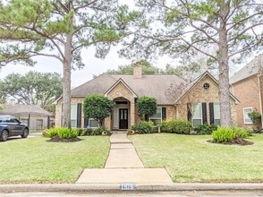 Building Photo - 1918 Shadow Forest Dr