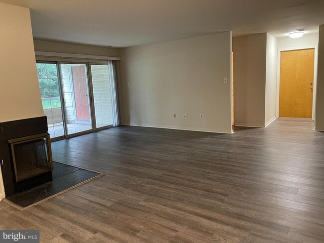 Building Photo - 105 Claridge Ct