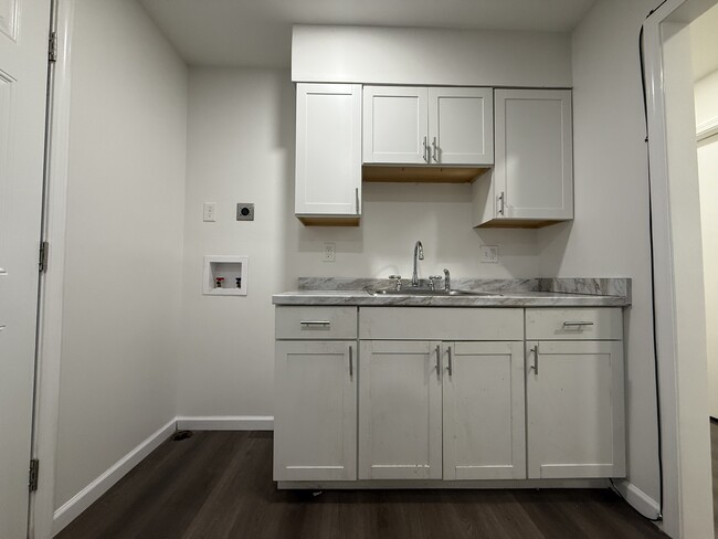 Photo - 3992 Ridgedale St House