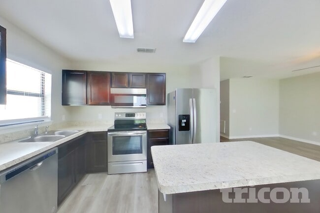Building Photo - 1608 Fitzgerald Dr