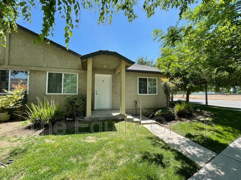 Primary Photo - 630 10th Ave