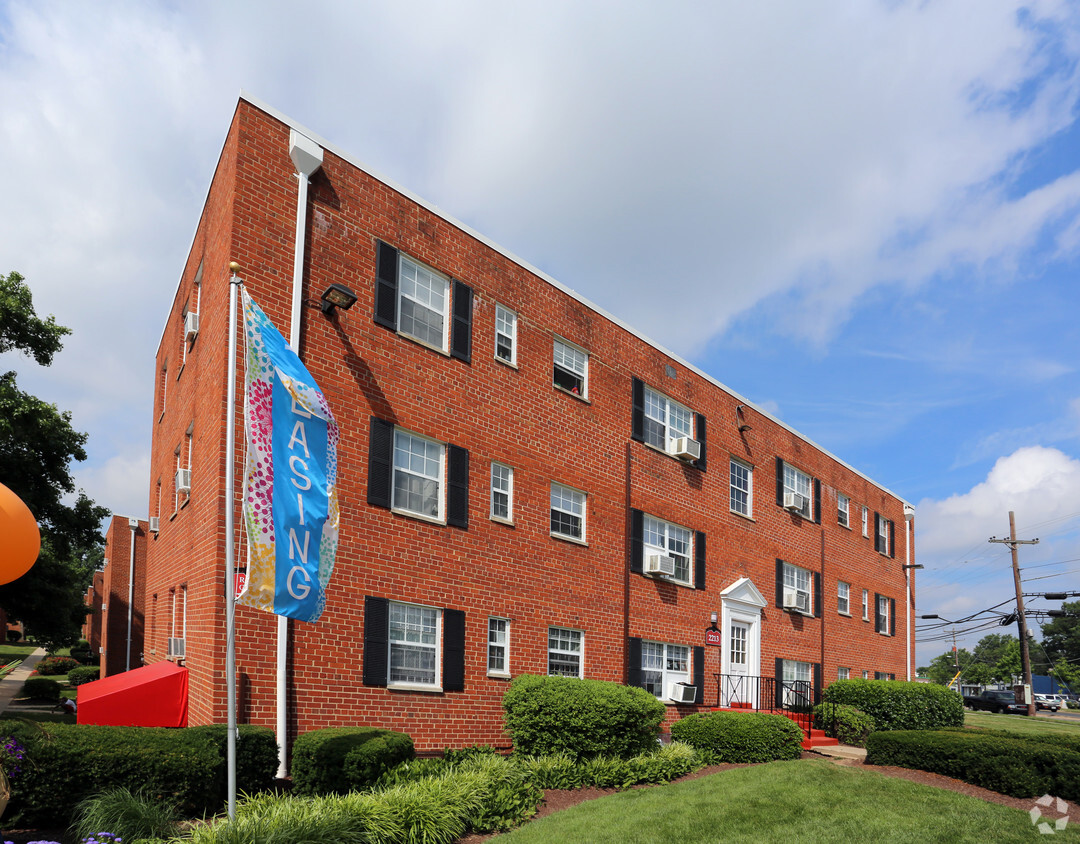 University City Luxury Apartments