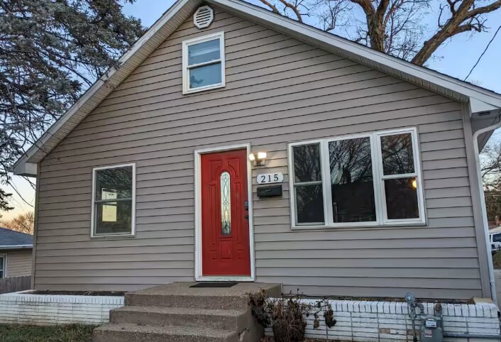 Primary Photo - 215 15th St
