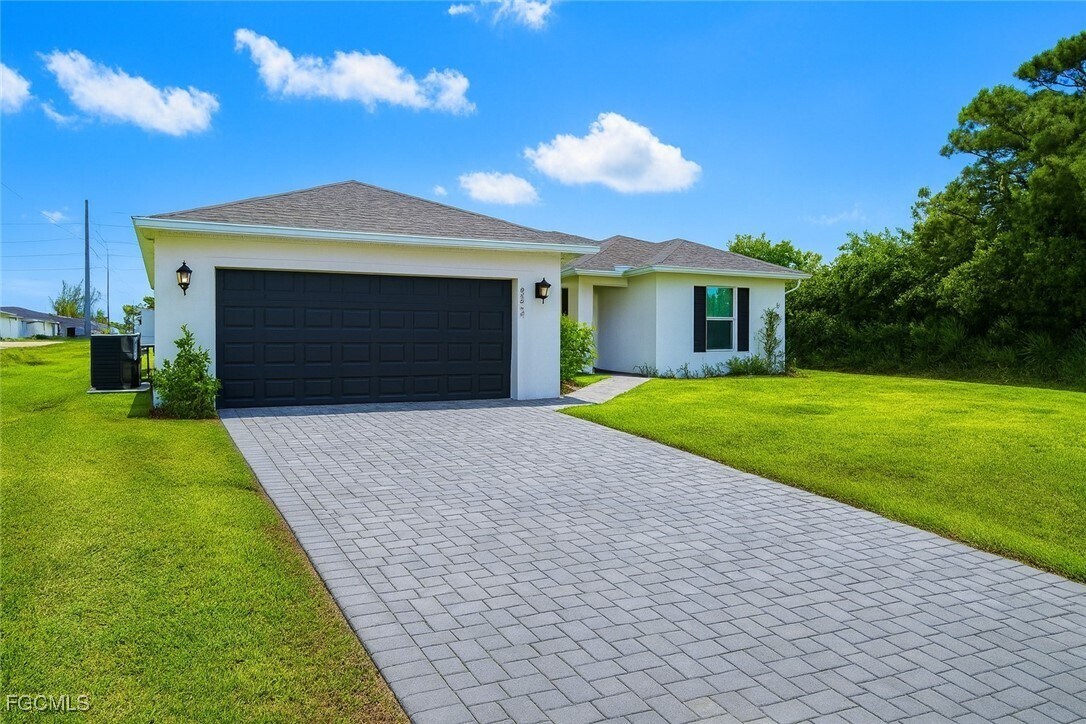 Foto principal - 202 NW 25th St